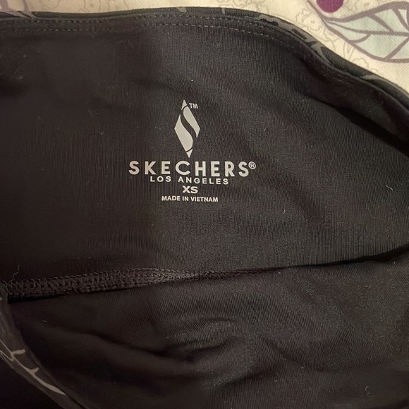 black floral leggings - Picture 3 of 3